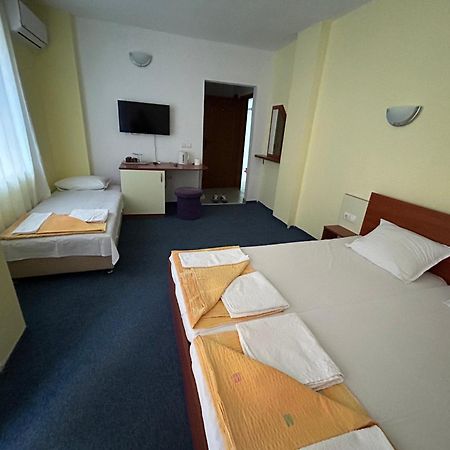 פרימורסקו Hotel North מראה חיצוני תמונה