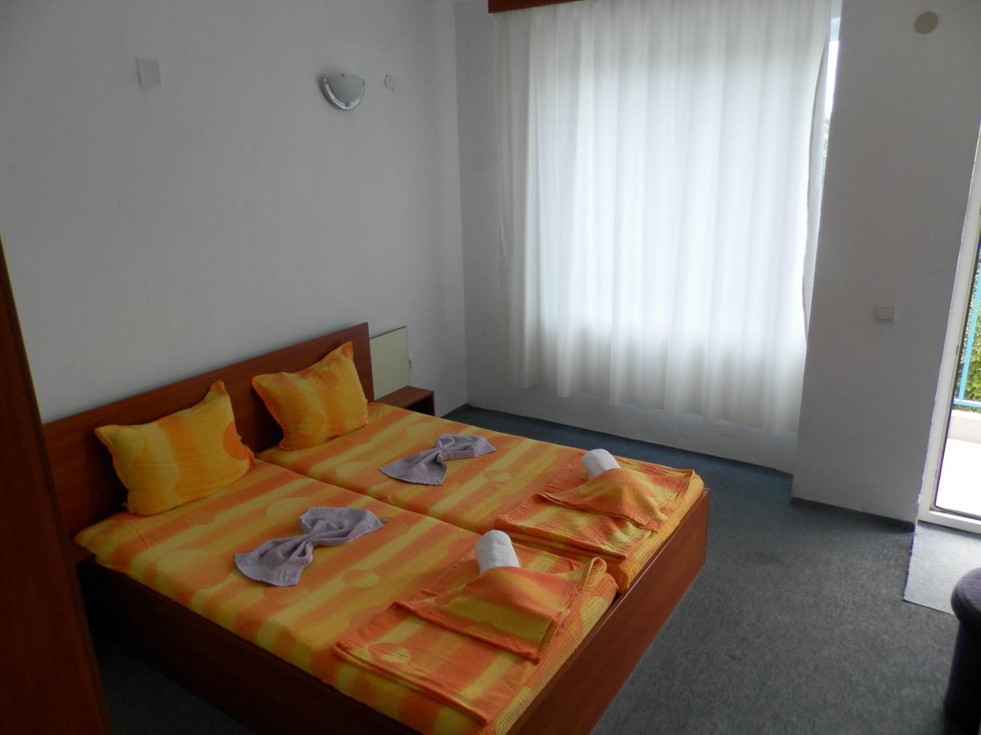 פרימורסקו Hotel North מראה חיצוני תמונה