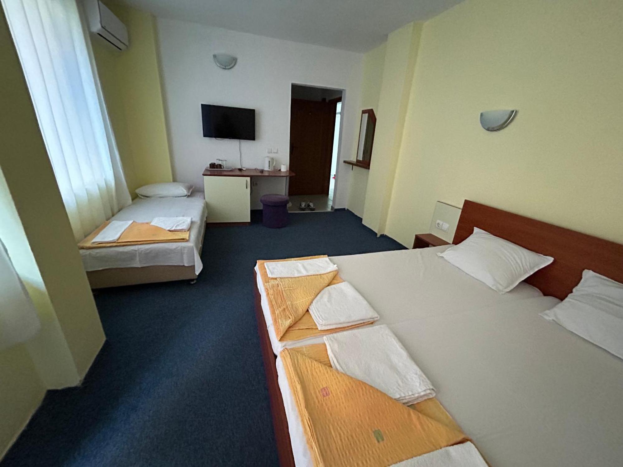 פרימורסקו Hotel North מראה חיצוני תמונה